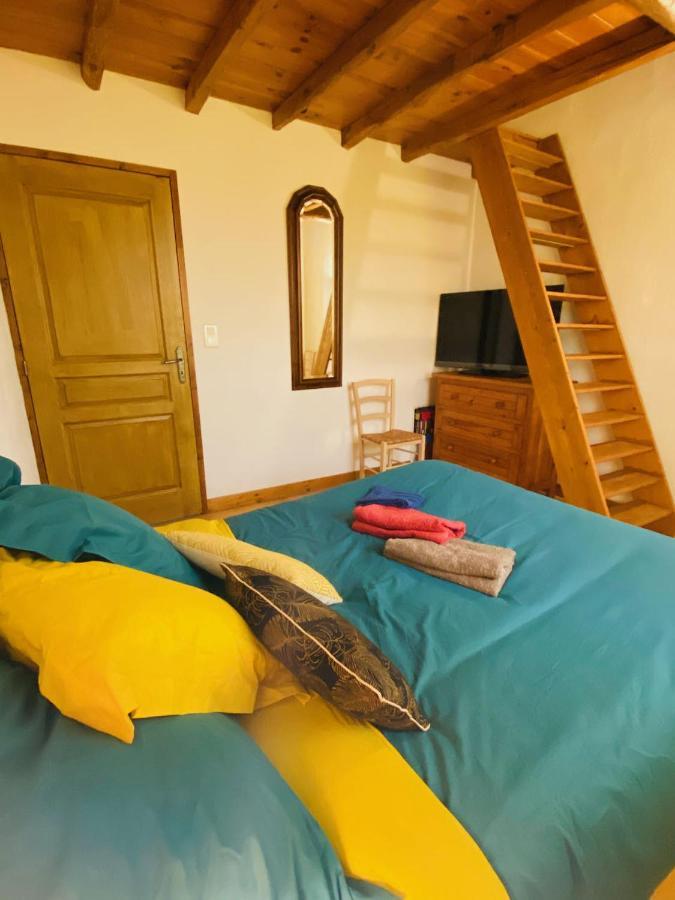 Maison Lgbt Des Monts Bleus Saint-Roman-de-Tousque Bagian luar foto